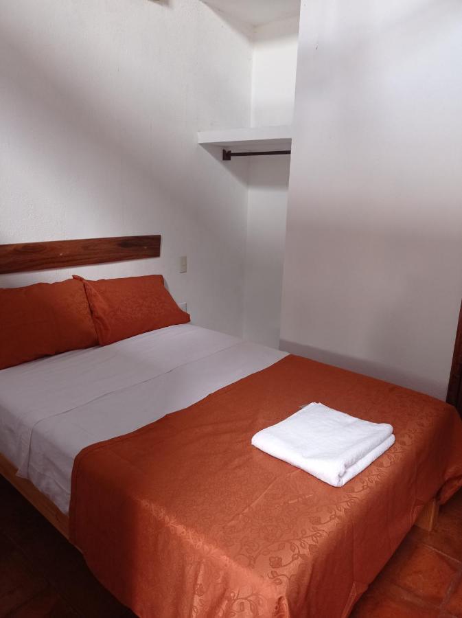 Bungalows Y Cabanas, Las Barracas De La Barra Malucano Bagian luar foto