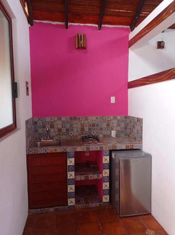 Bungalows Y Cabanas, Las Barracas De La Barra Malucano Bagian luar foto