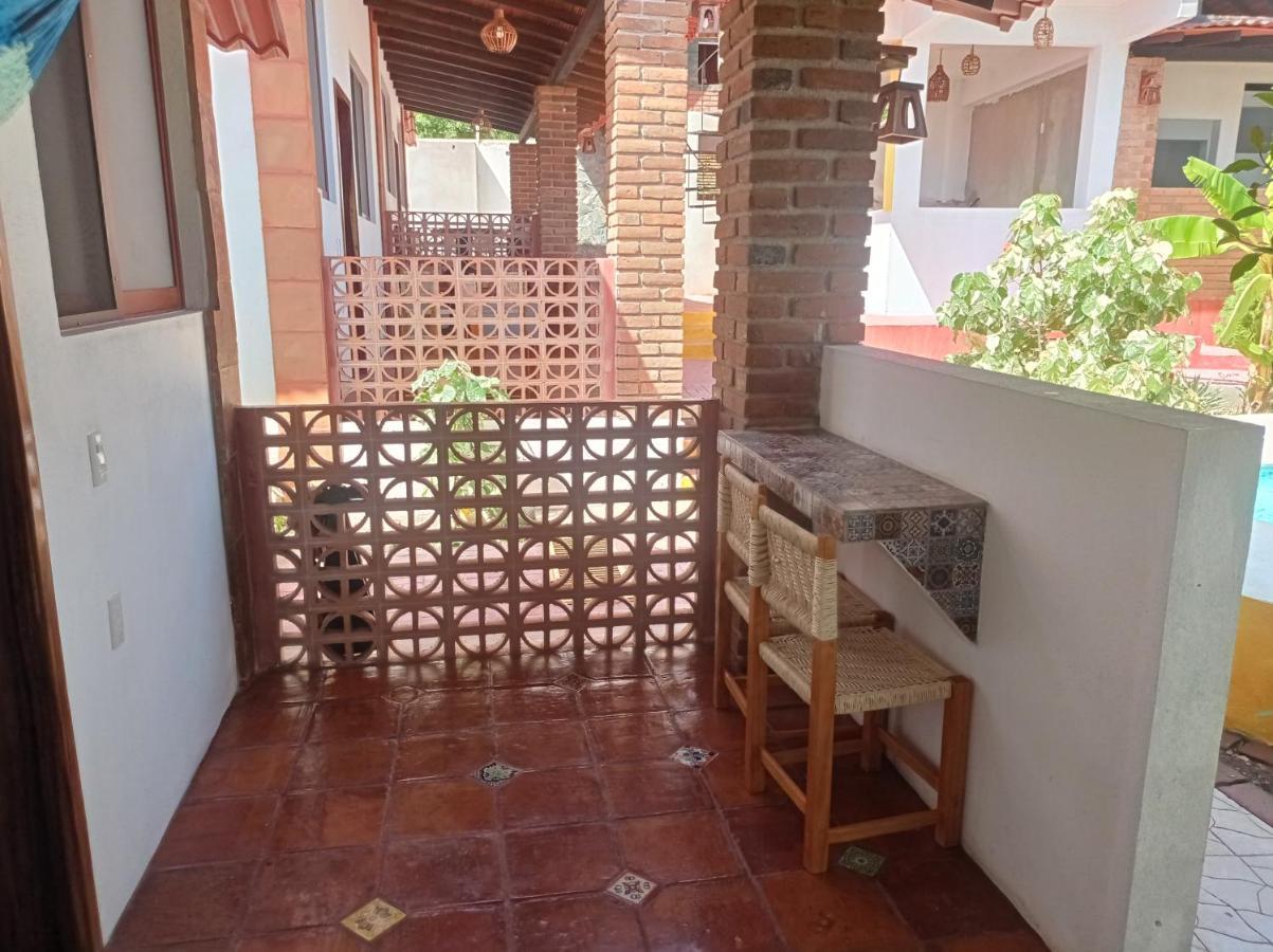 Bungalows Y Cabanas, Las Barracas De La Barra Malucano Bagian luar foto